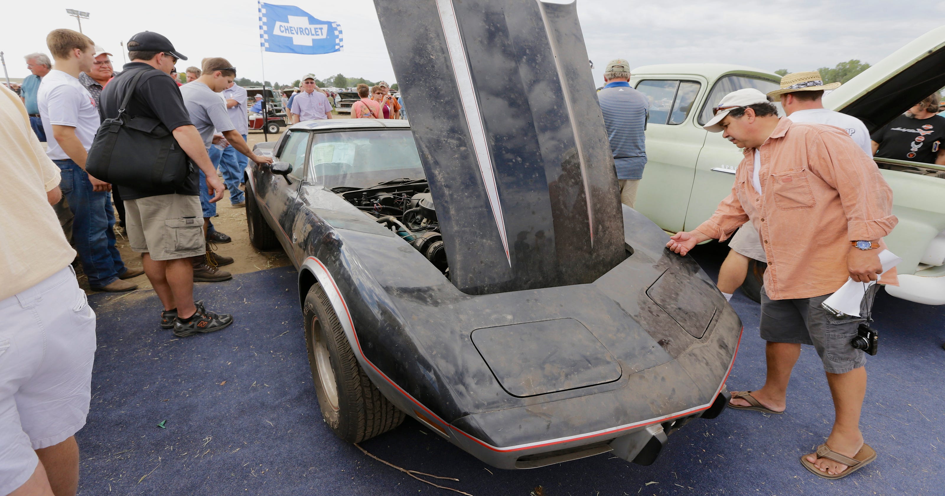 Dealer's trove of vintage Chevrolets auctioned