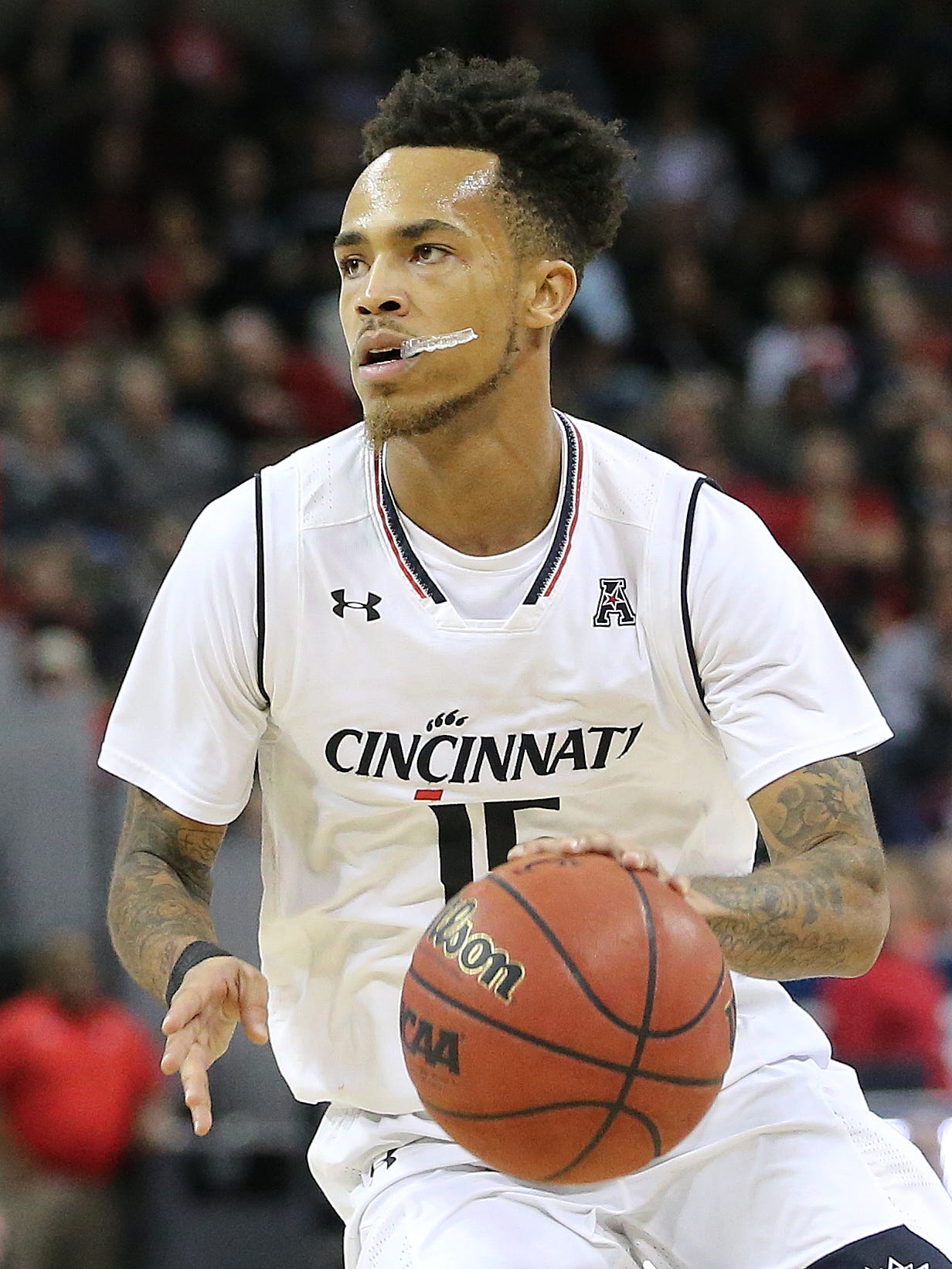 Cincinnati Bearcats Hoops Wichita St Again Looms Twice In 2018 19