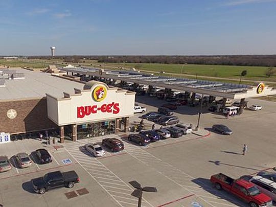 Buc-ee’s plans mega travel center in Fort Myers