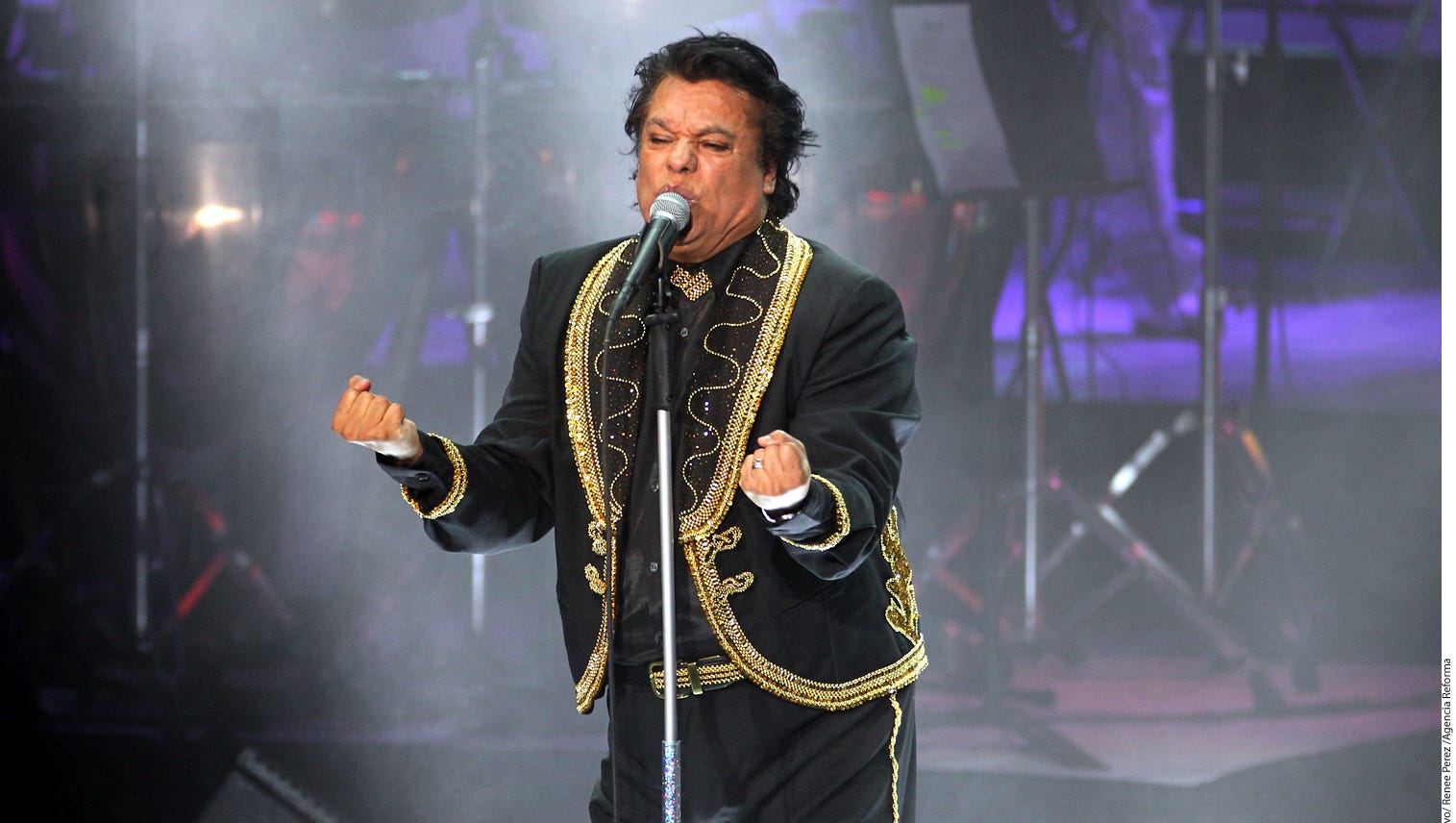 Mexican superstar Juan Gabriel dies at age 66 Mexican superstar Juan Gabriel dies at age 66