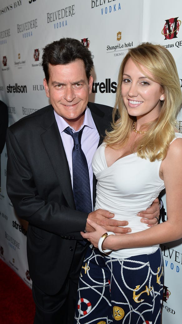 charlie-sheen-decides-not-to-wed-porn-star-goddess-girlfriend-after- image