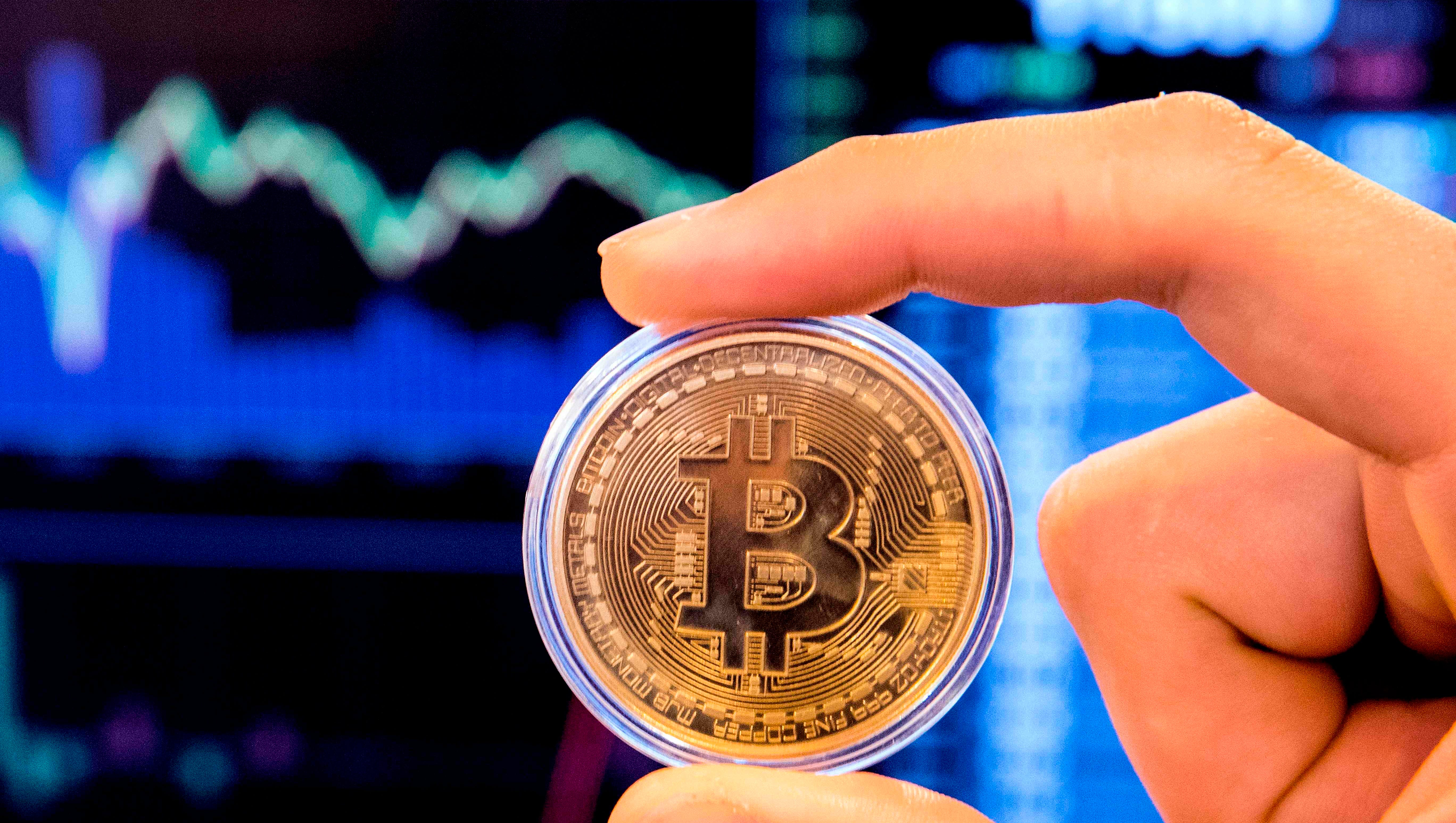 What Happens To Bitcoin If The Market Crashes - Now We Know What Happens To Cryptocurrency In A Crash By Matt Bartlett Towards Data Science - Will the stock market crash if bitcoin crashes?