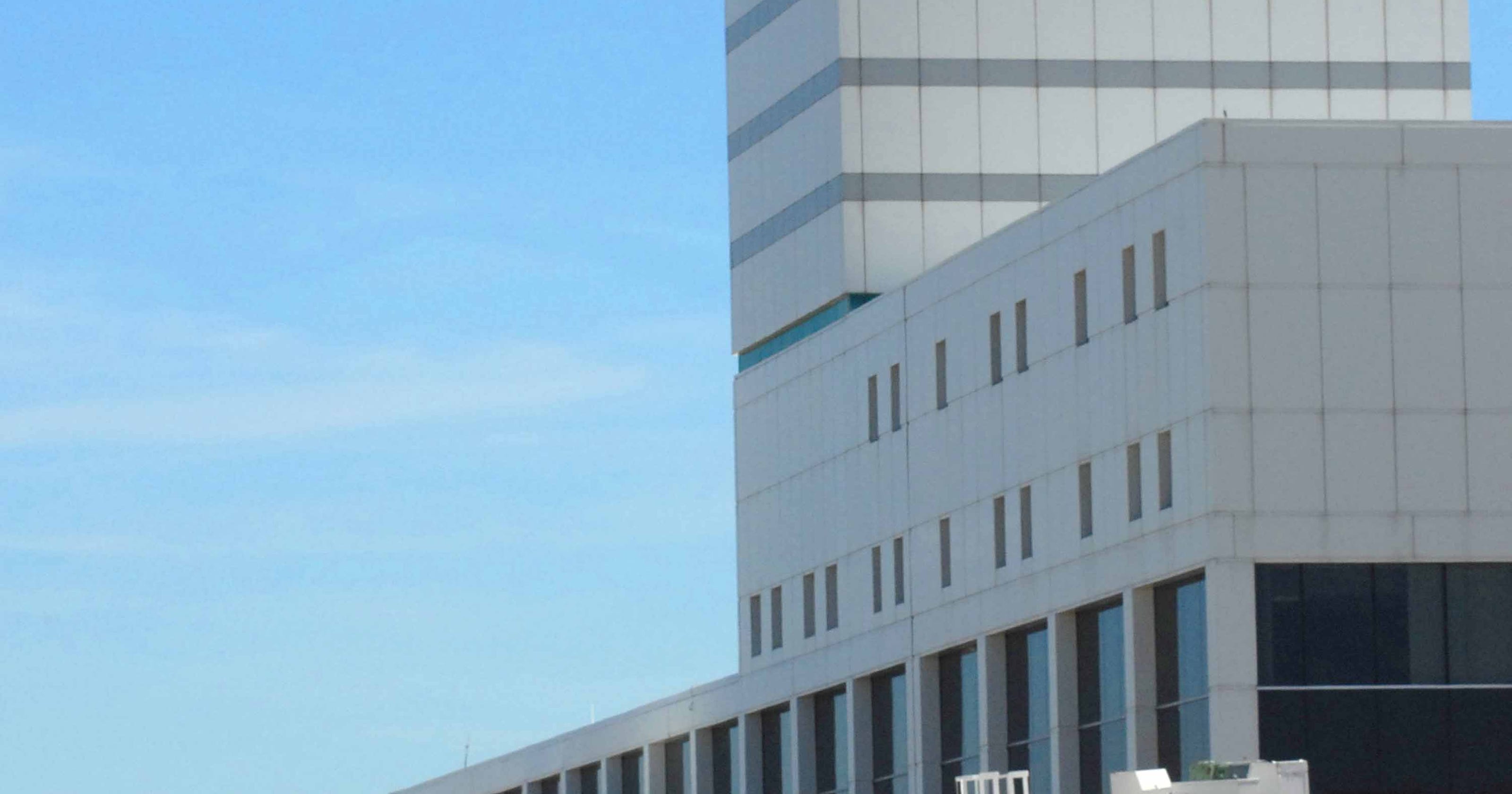 Jackson advances on airport despite proposed 'takeover'