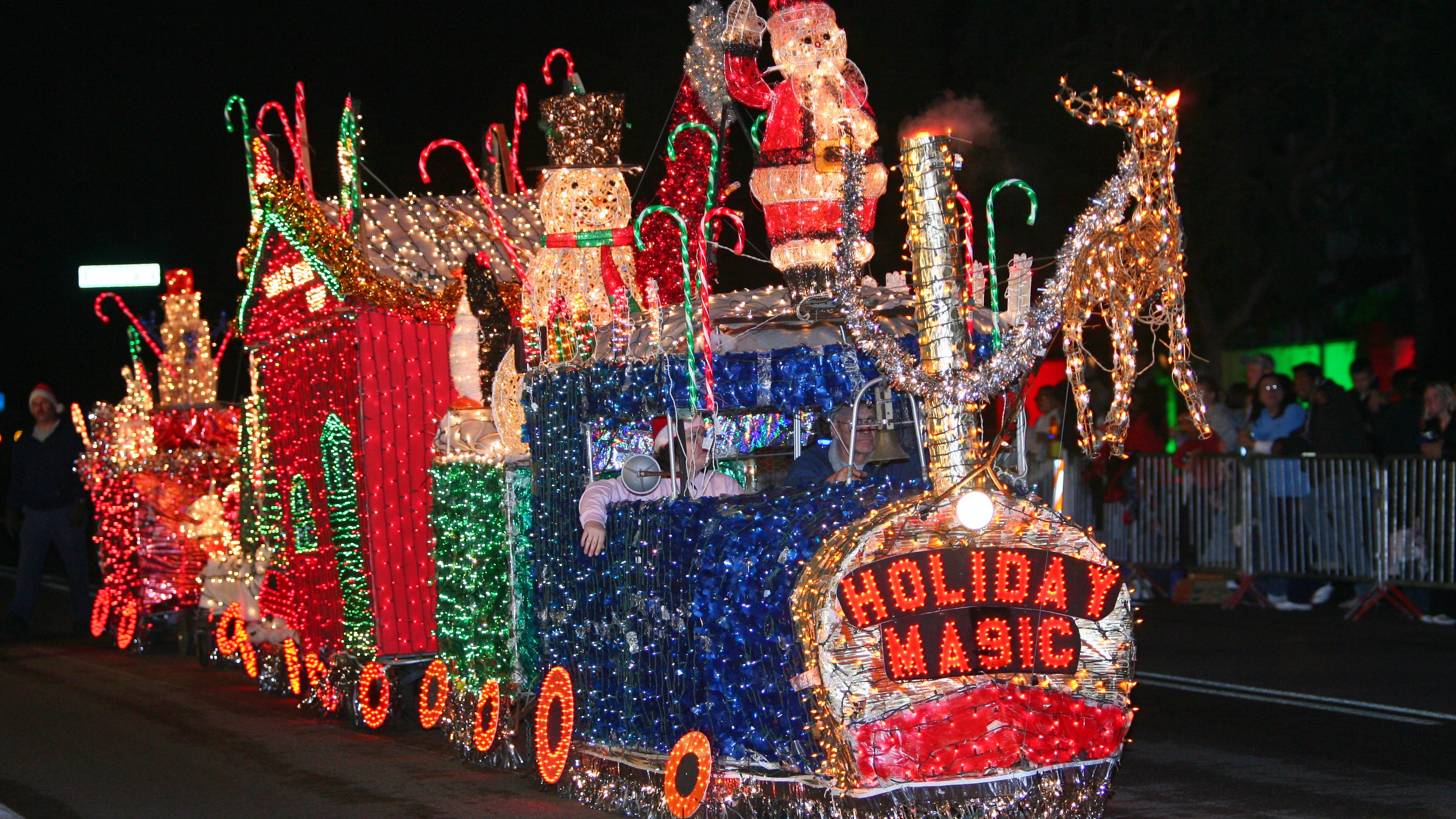 Anuncian que viene la magia del Desfile de Luces a Phoenix