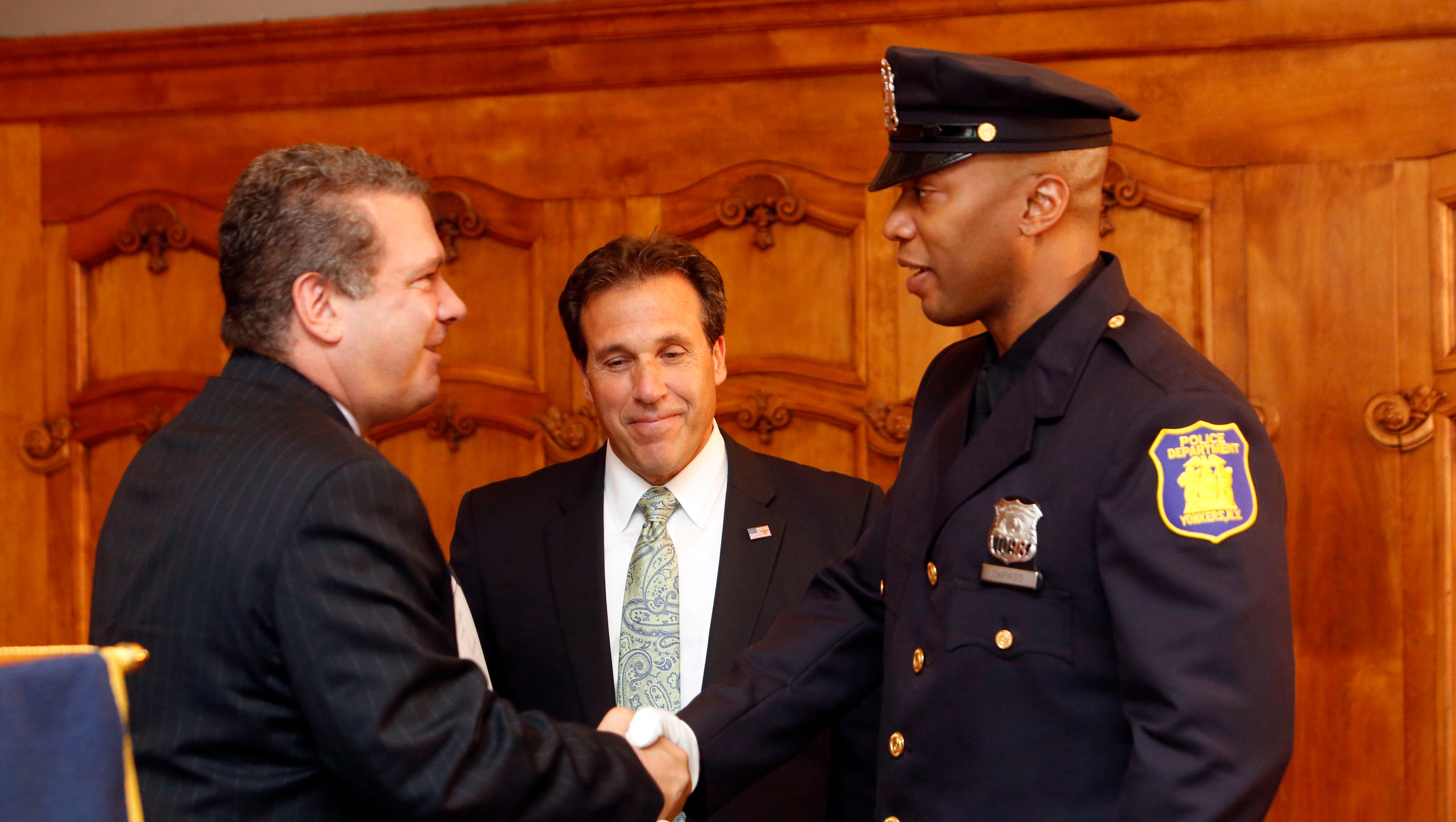 Offduty Yonkers police officer injured in fatal Queens shooting