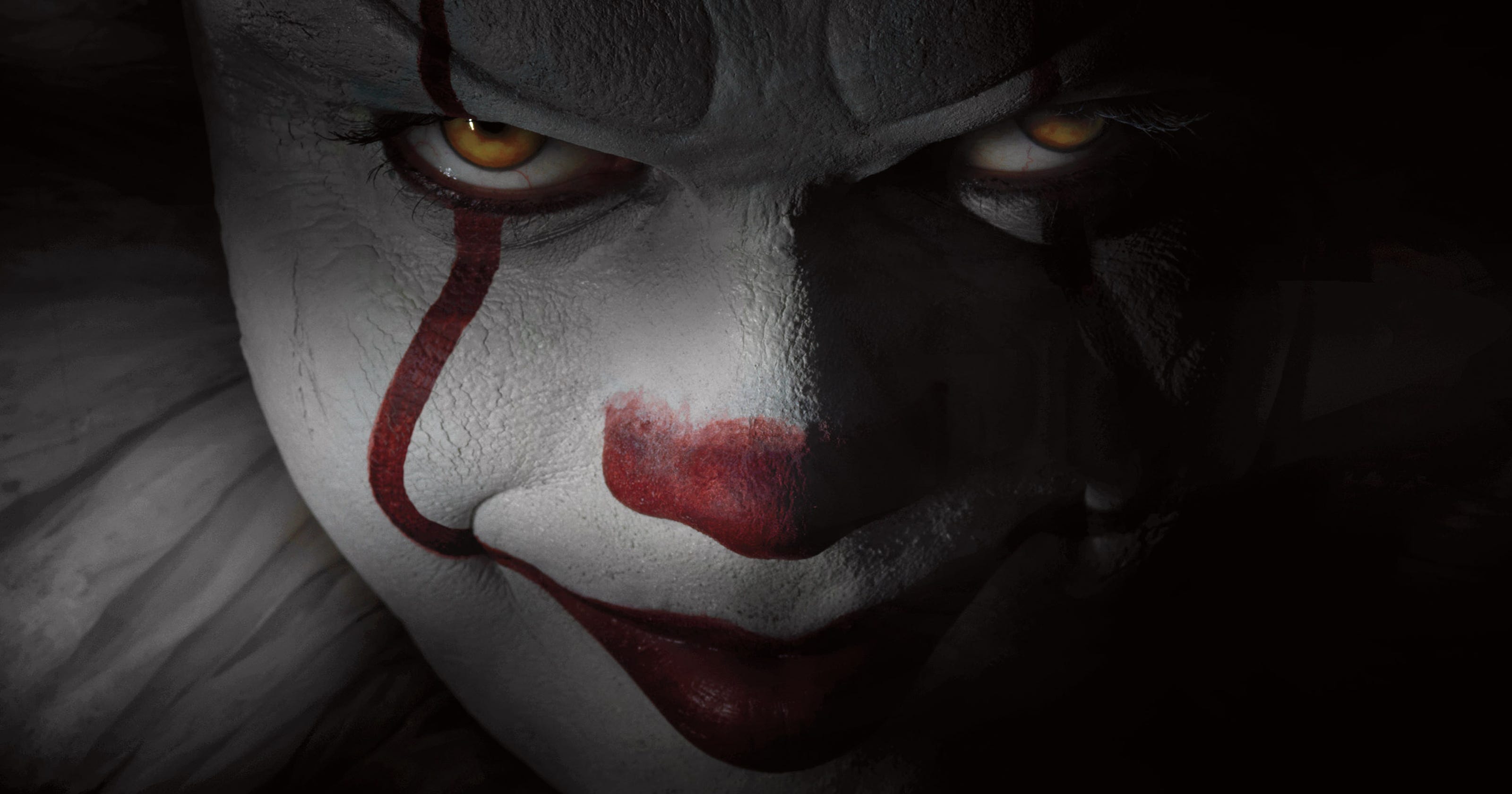 It Stephen King S Creepy Clown Tale Obliterates Box Office