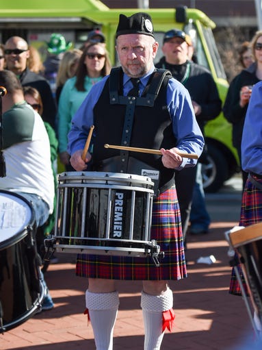 Jeff Rowat of Des Moines performs with Iowa Scottish