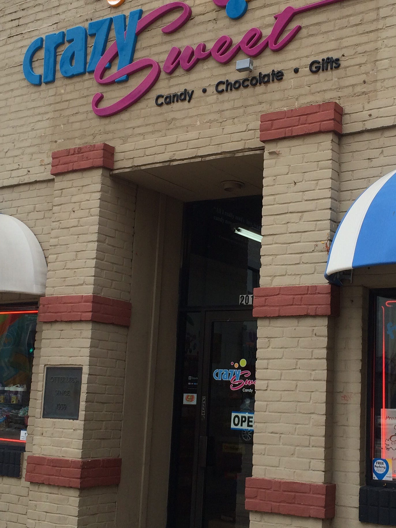 The Buzz Appleton's Crazy Sweet candy shop to close