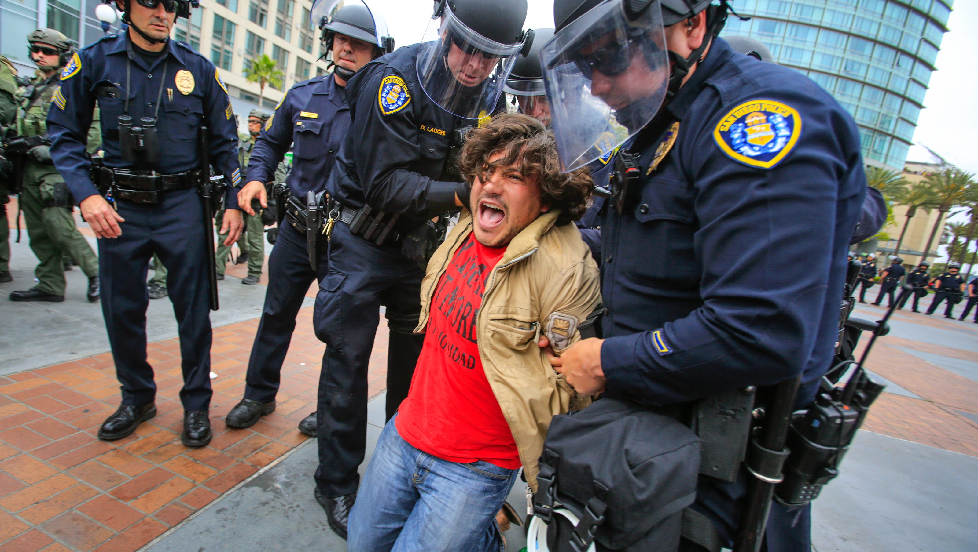 35 protesters arrested outside Trump rally in San Diego