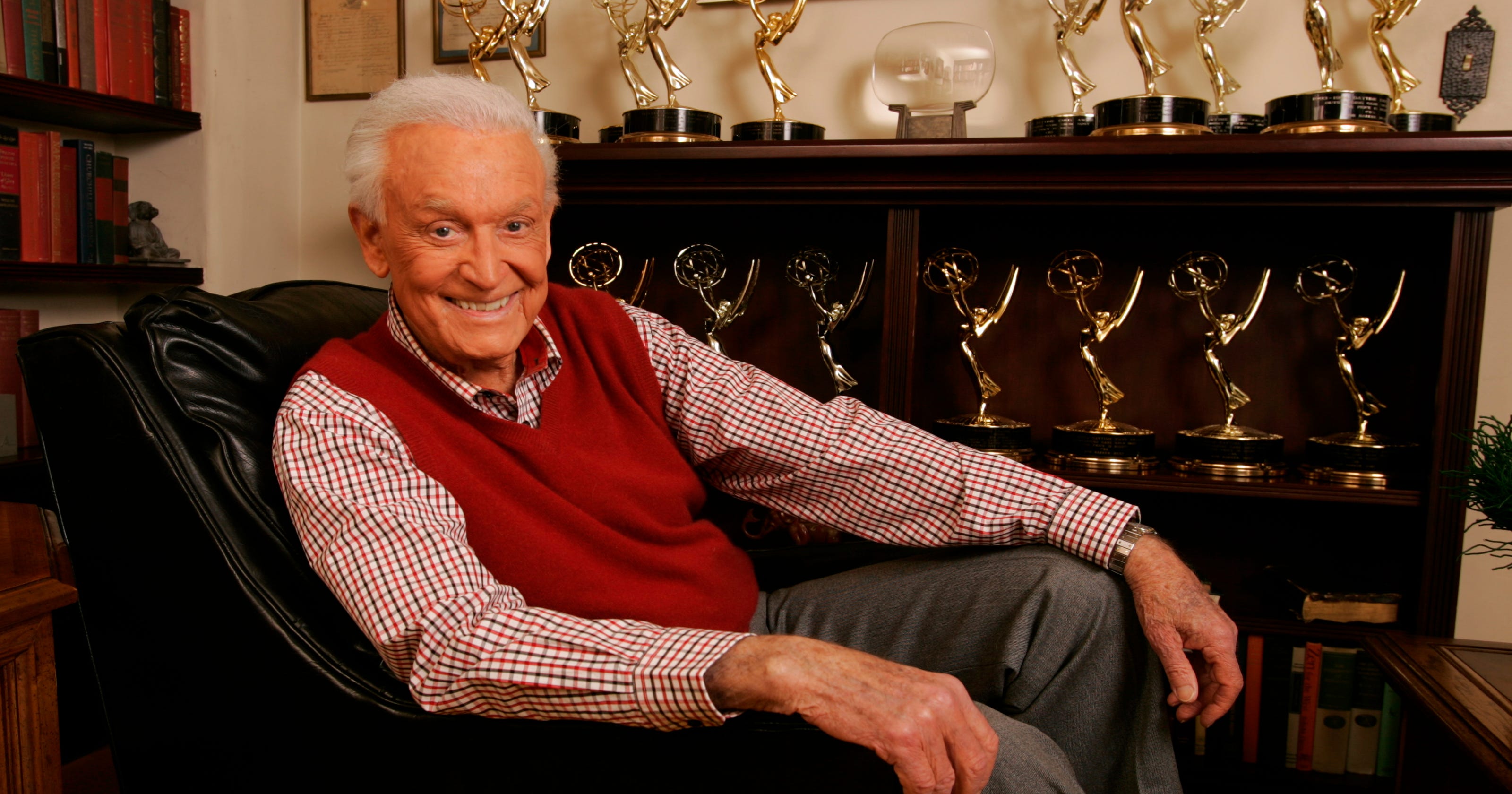 "Price Is Right" host Bob Barker returns home after hospital stay