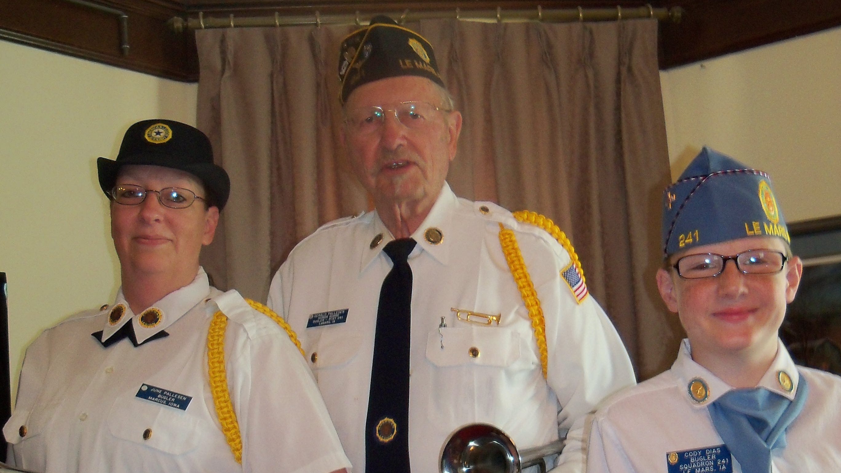 Oompahpah! Family unites in annual tuba concert
