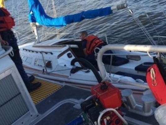 Sailboat Sinks At Cape Coral Yacht Club Uscg Rescues Two