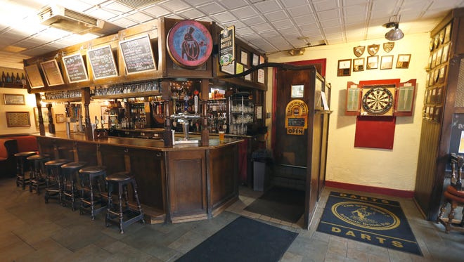 The Old Toad, a traditional British pub at 277 Alexander Street in Rochester.
