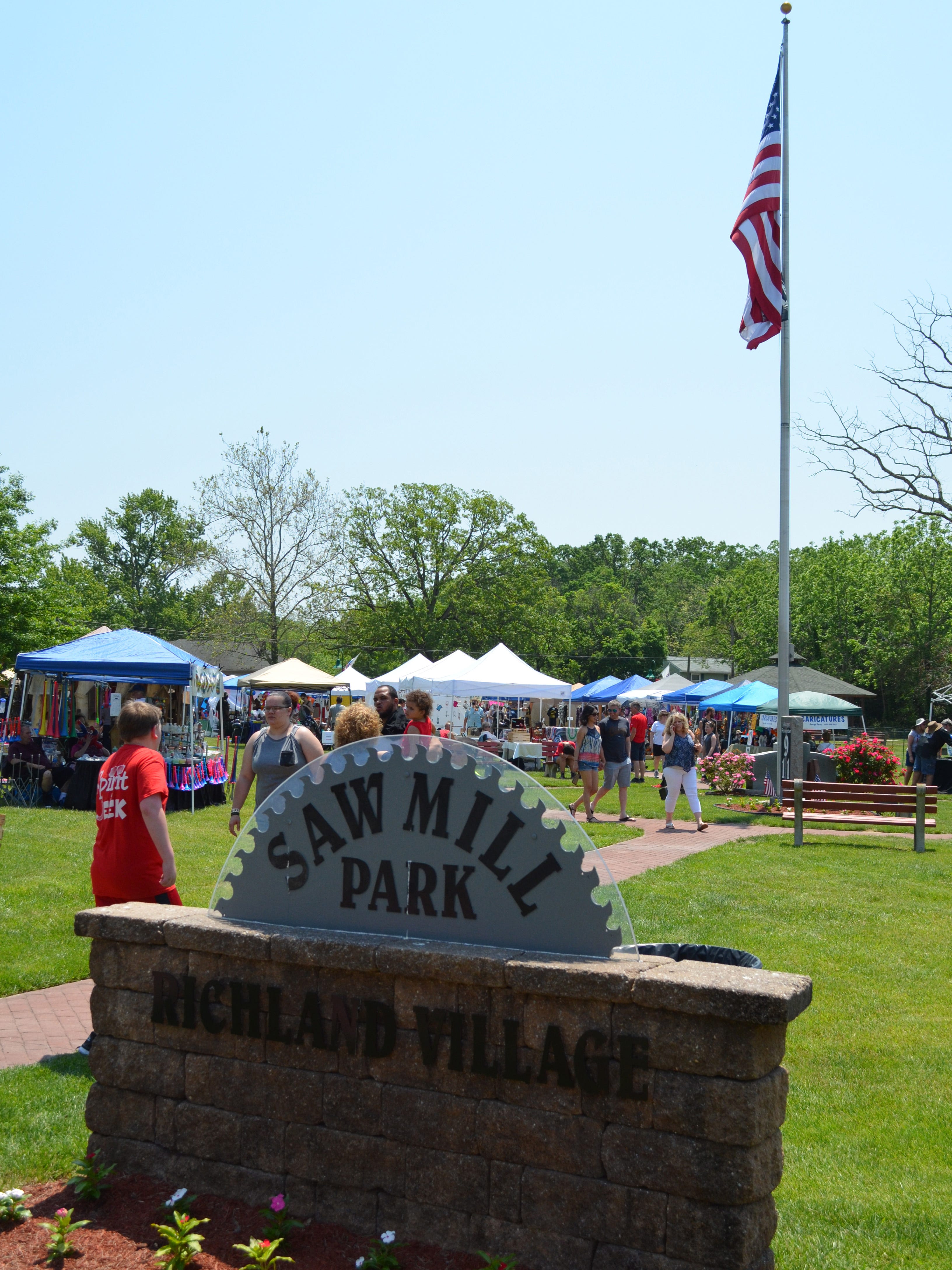 Sun and fun shine at Richland Village Festival