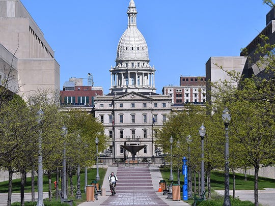 Michigan court OKs public funding for private school mandates
