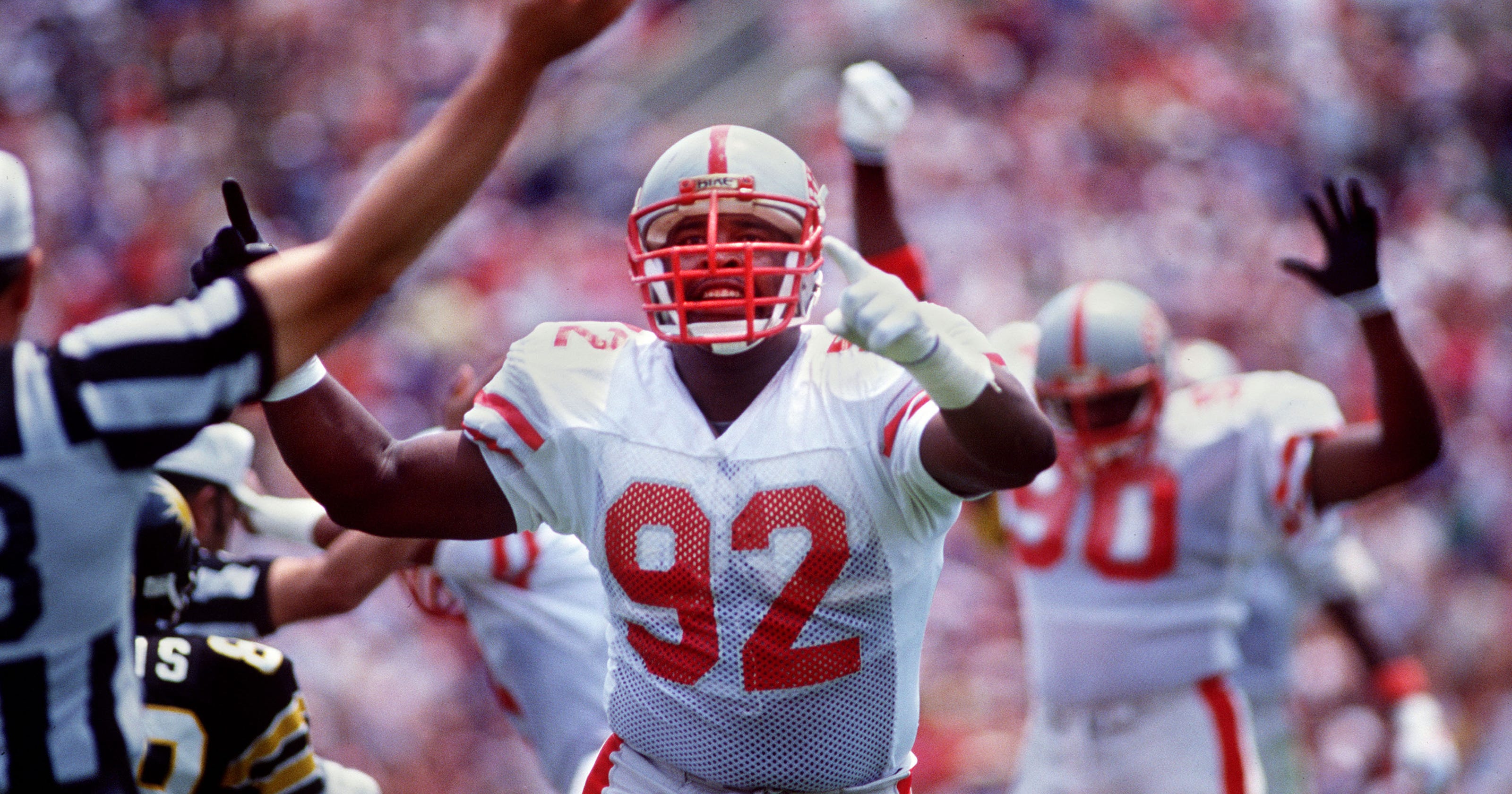 Reggie White, Memphis Showboats highlighted in book on USFL history