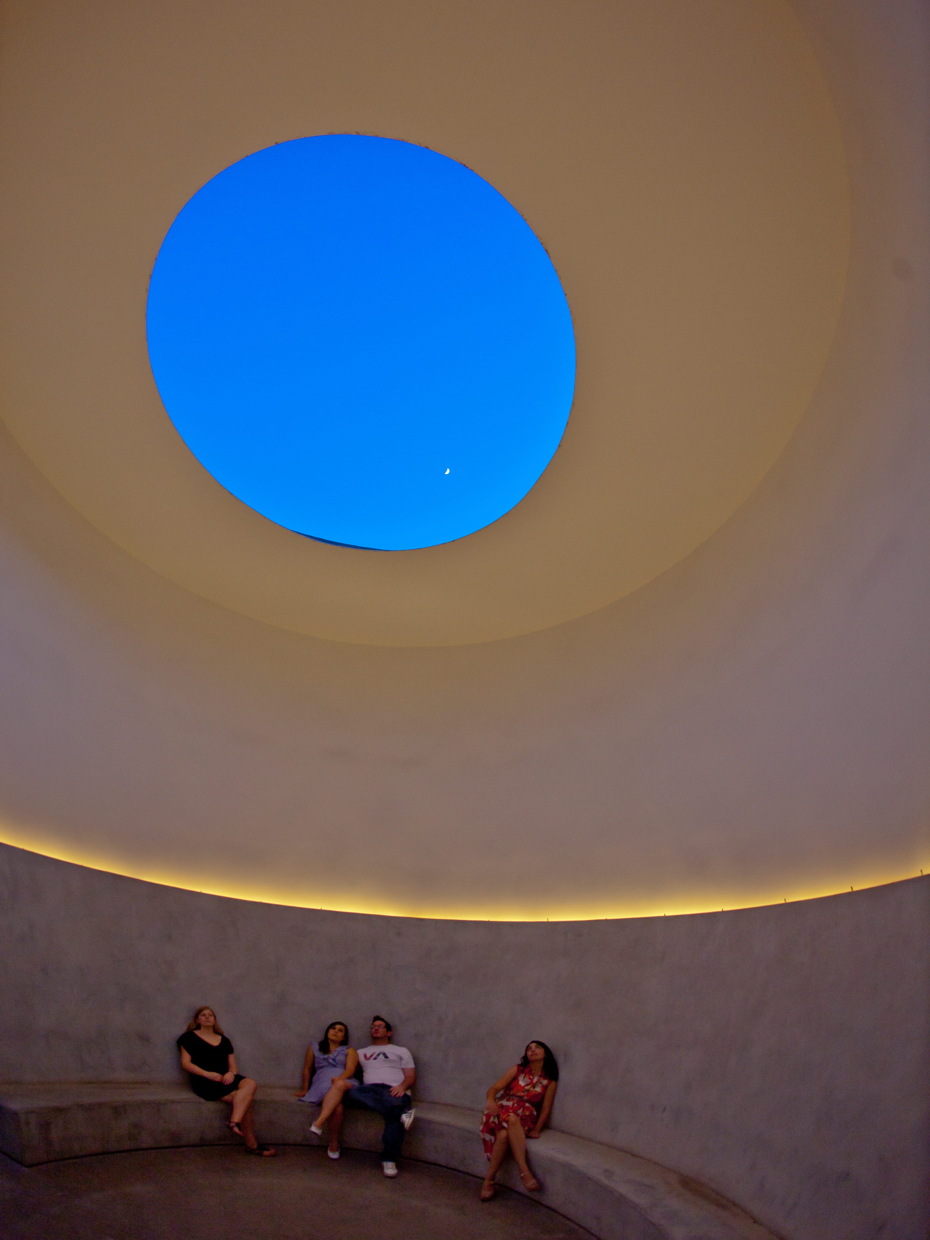 James Turrell S Art Career And Arizona Works Including Roden Crater 1943, los angeles), a key artist in the southern california light and space movement of the 1960s and 70s. the arizona republic