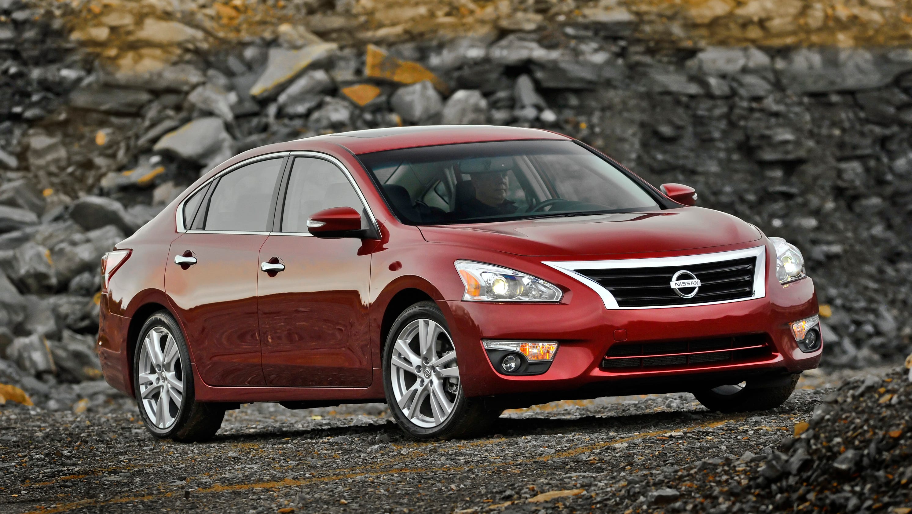 Auto review 2014 Nissan Altima keeps the faith