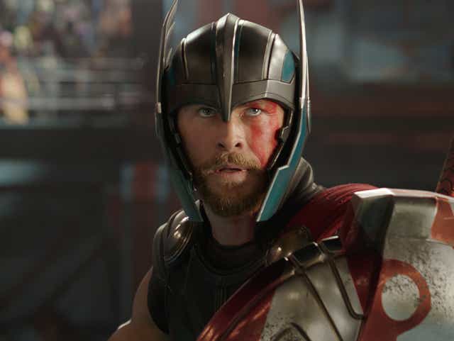 Thor Ragnarok What S With The Short Hair On Chris Hemsworth