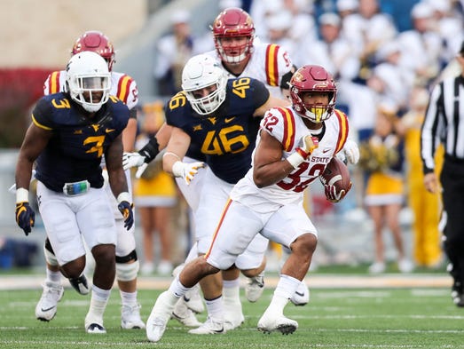 Iowa State Cyclones running back David Montgomery (32)