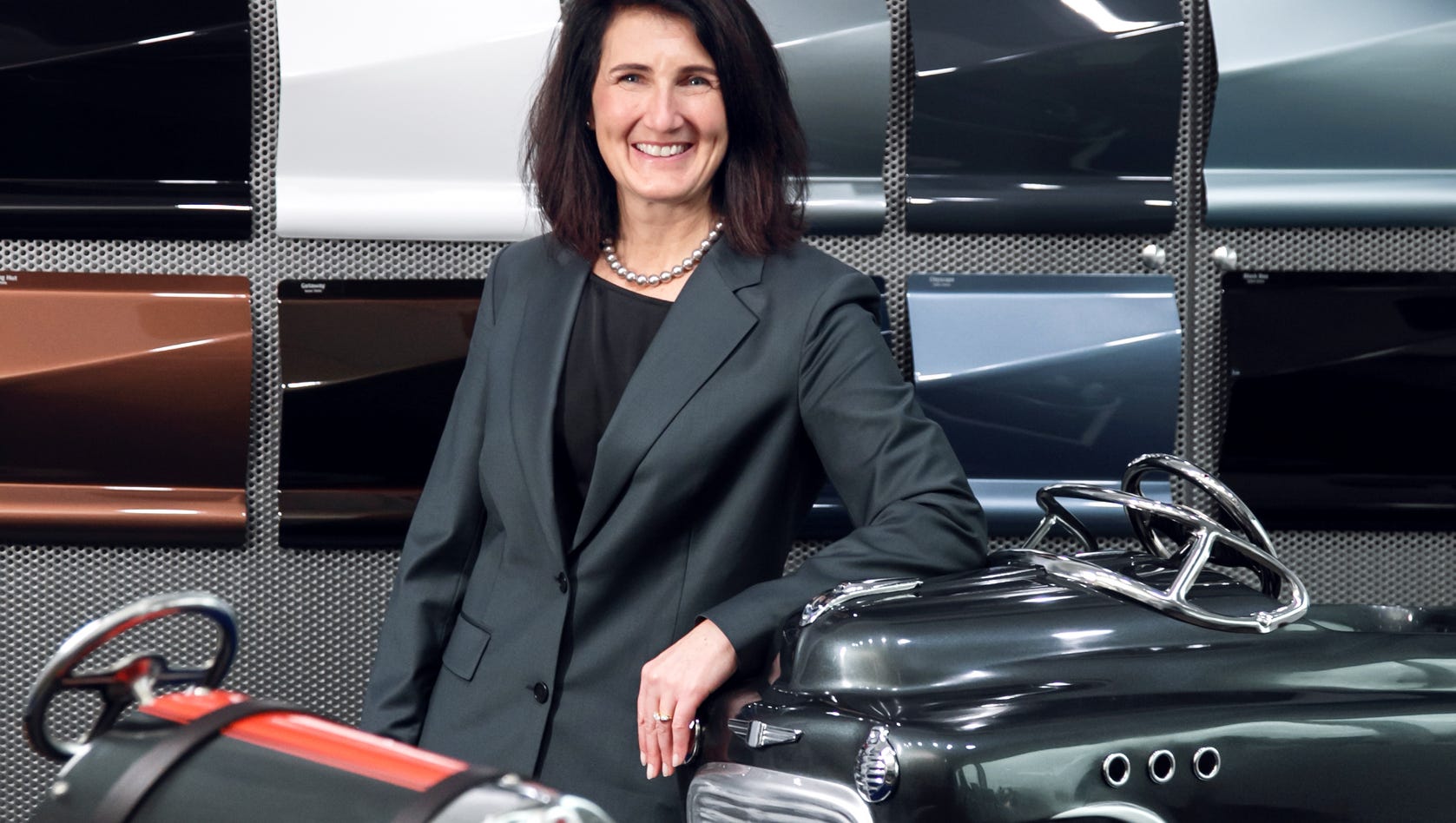 Gallant Gray Is Axalta S Car Color Of The Year