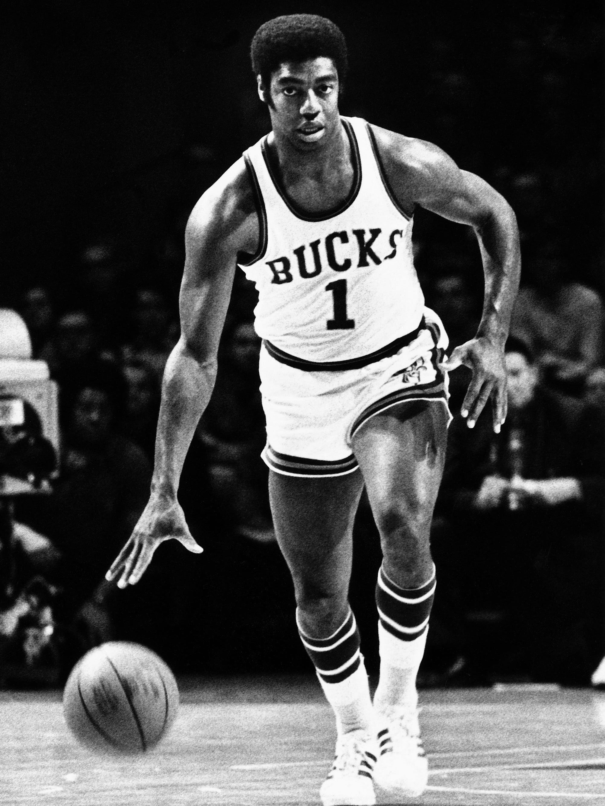 Oscar Robertson's legacy much greater than triple-doubles