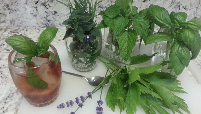 Use fresh herbs from the home garden or your favorite local market or nursery to craft beautiful beverages New Year’s party-goers will rave about throughout 2017.