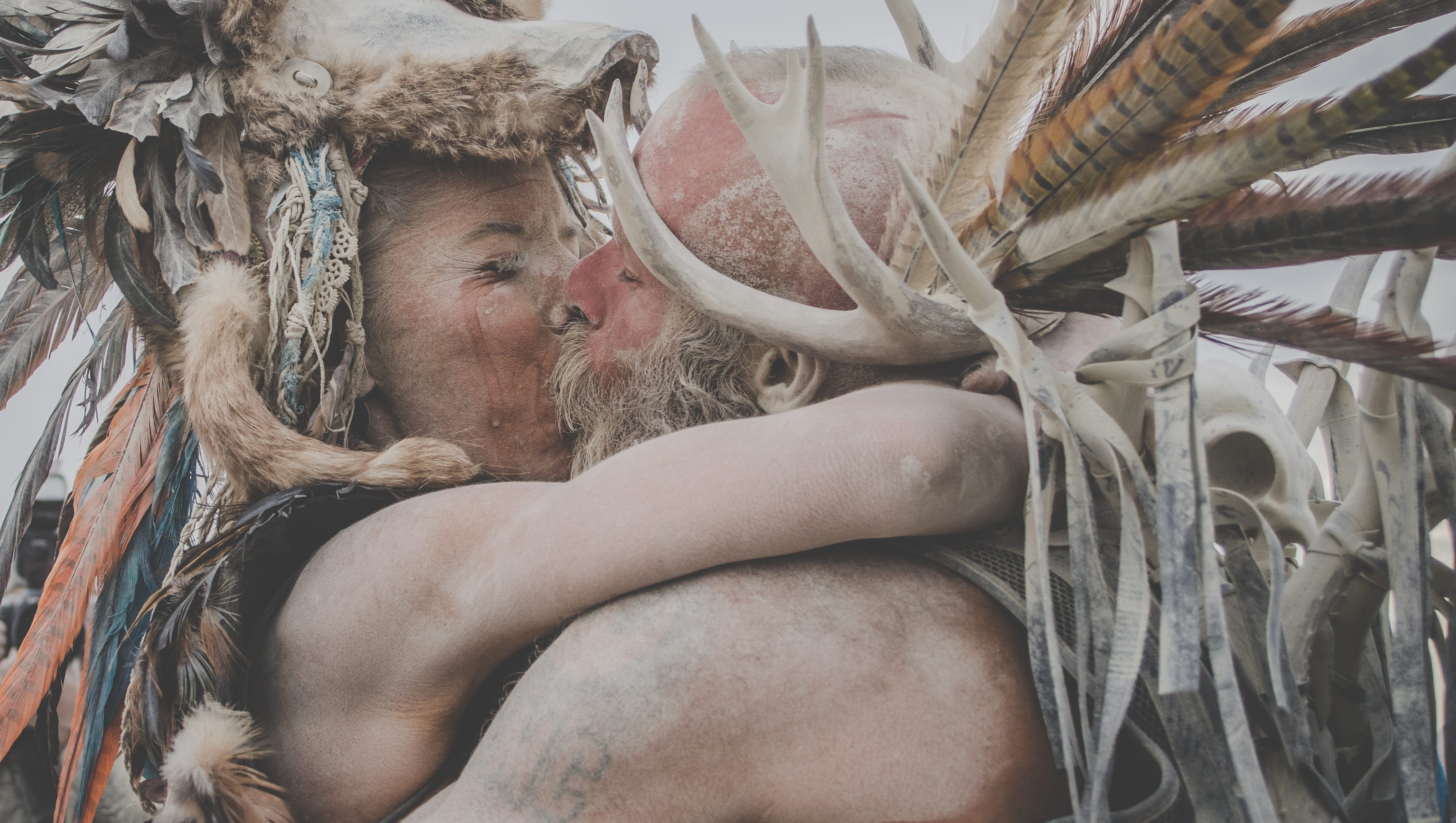 Married At Burning Man In A Dust Storm See The Wild Wedding Photos