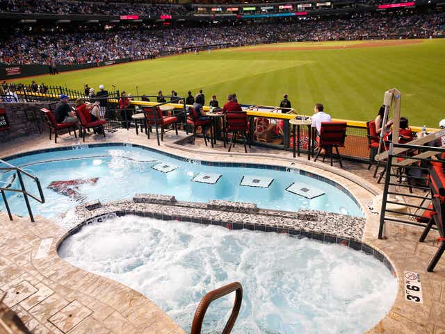 Arizona Diamondback S Pool At Chase Field Has Winning History