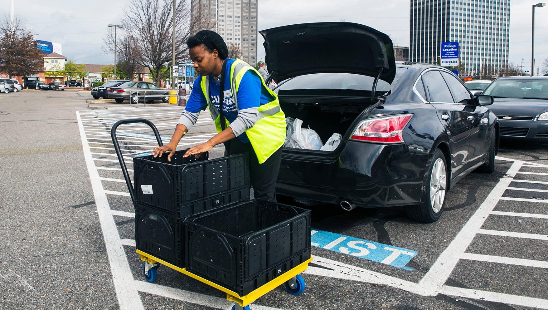 For Kroger E Commerce Grows Brick And Mortar Jobs