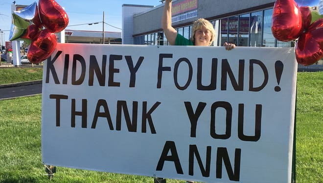 Ann Mills thanks the community after finding a kidney donor with her sign campaign.