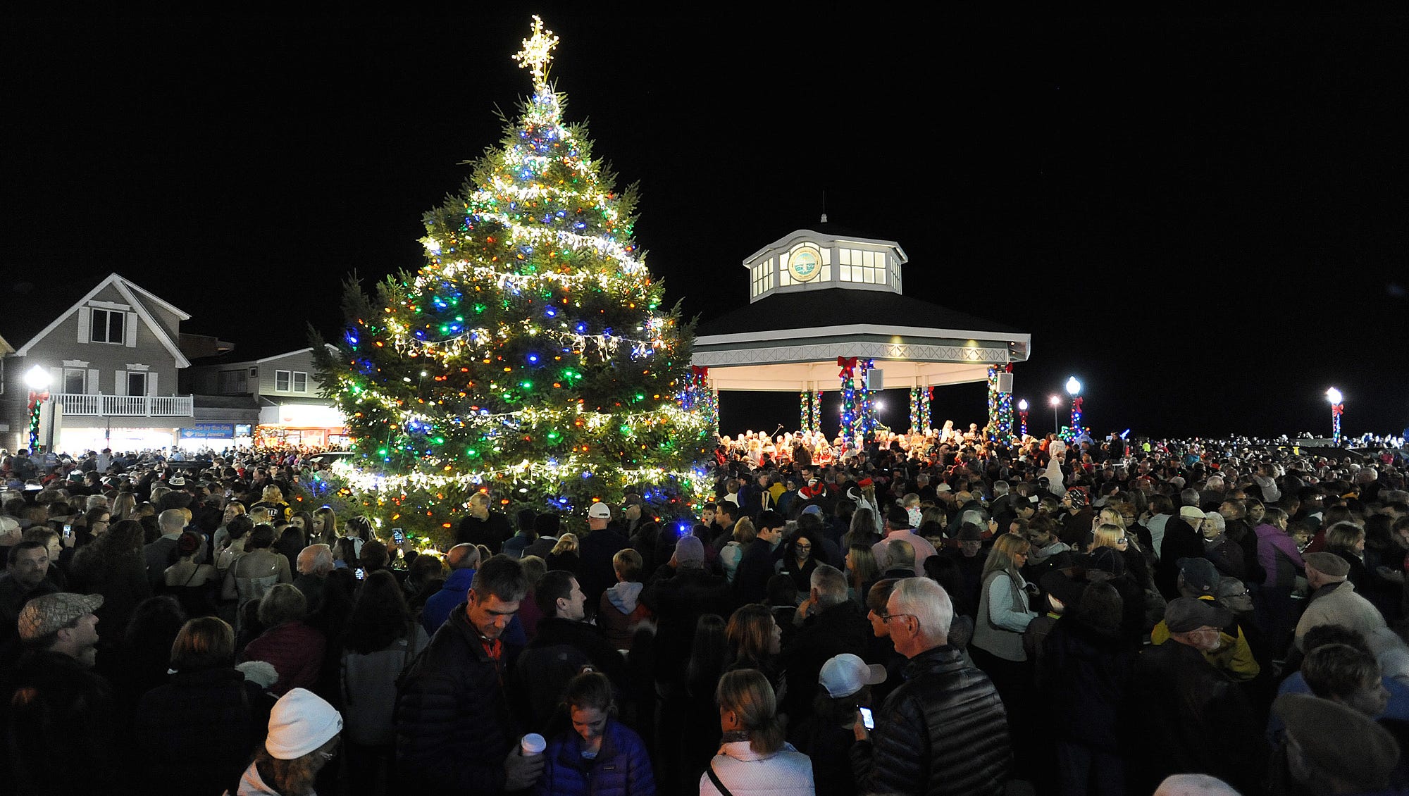 Rehoboth beach christmas parade 2020 Rehoboth Beach cancels 2020 Christmas tree lighting due to coronavirus