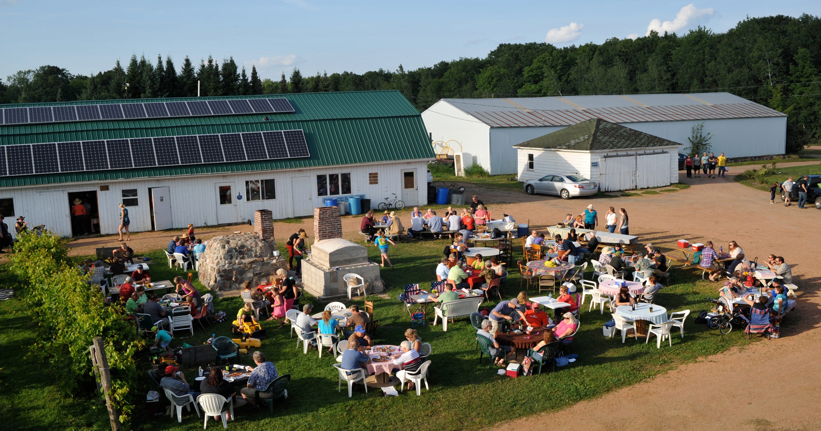 Stoney Acres Farm adds more pizza nights