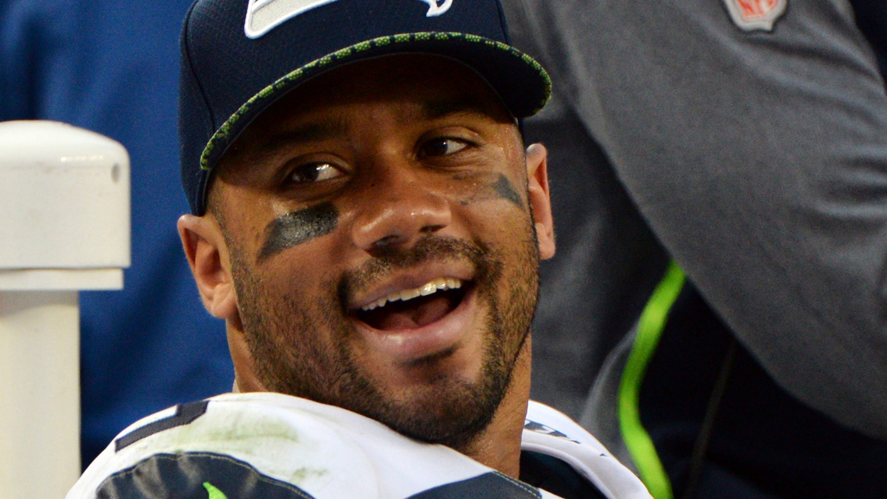 Russell Wilson dressed up as Santa at Seahawks’ Christmas party – USA Breaking News3200 x 1680