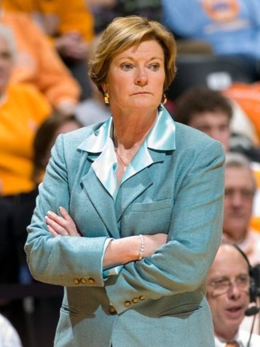 Private funeral held for Pat Summitt in Clarksville