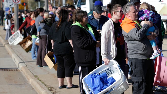 The annual Stock The Shelves campaign kicked off Nov. 3 with a mobile food pantry in Appleton.
