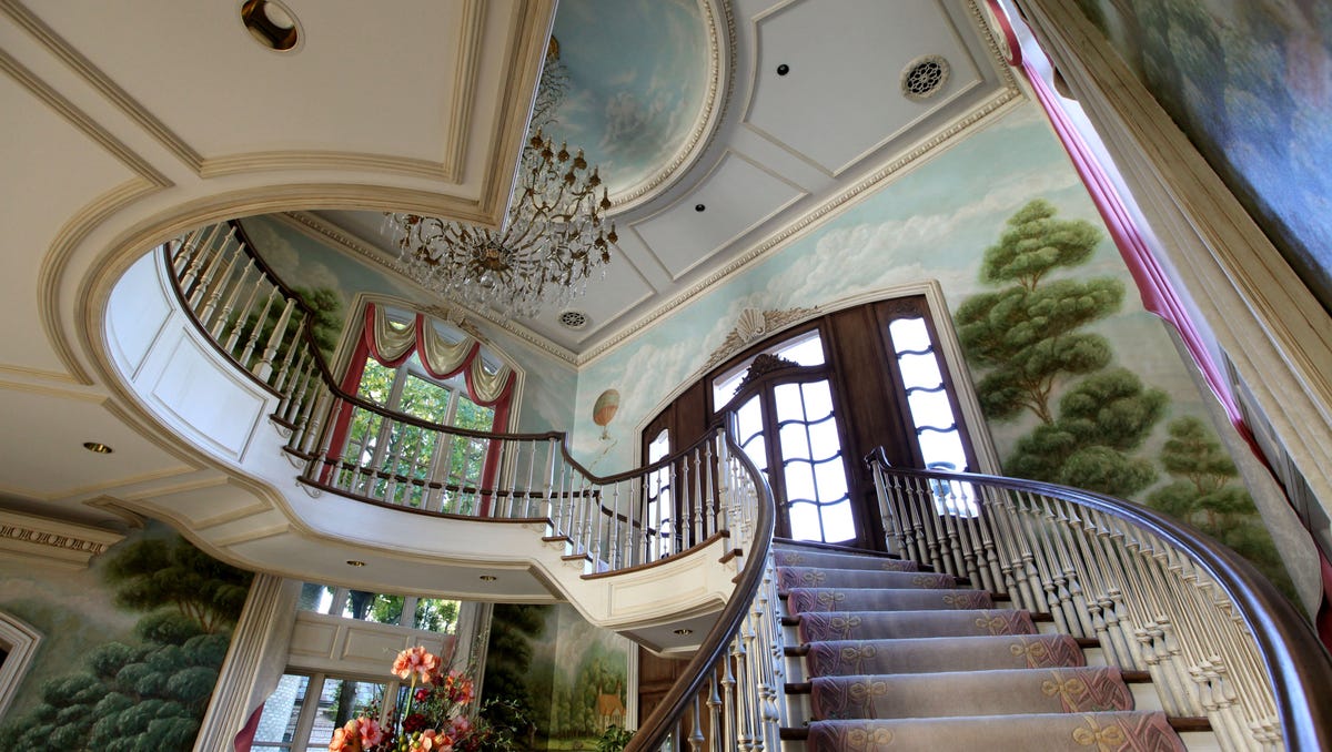 Look inside former Art Van mansion in Grosse Pointe Shores