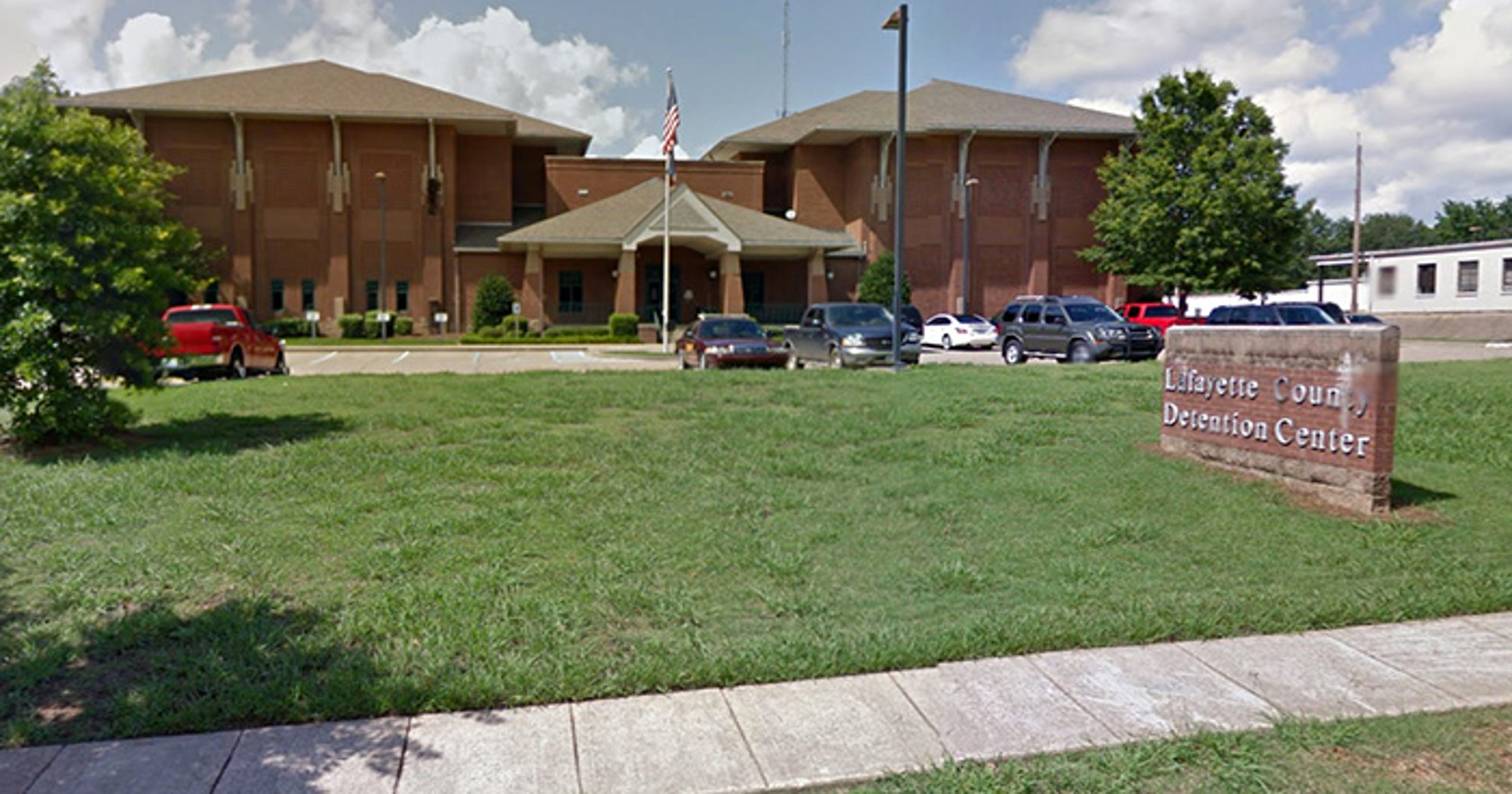 Apparent Lafayette County jail suicide investigated