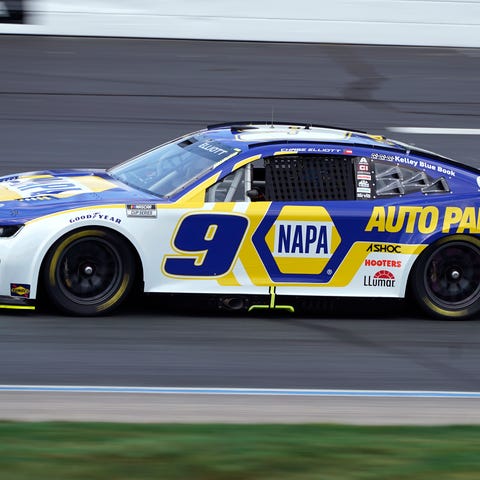 Chase Elliott steers into Turn 4 during a NASCAR C