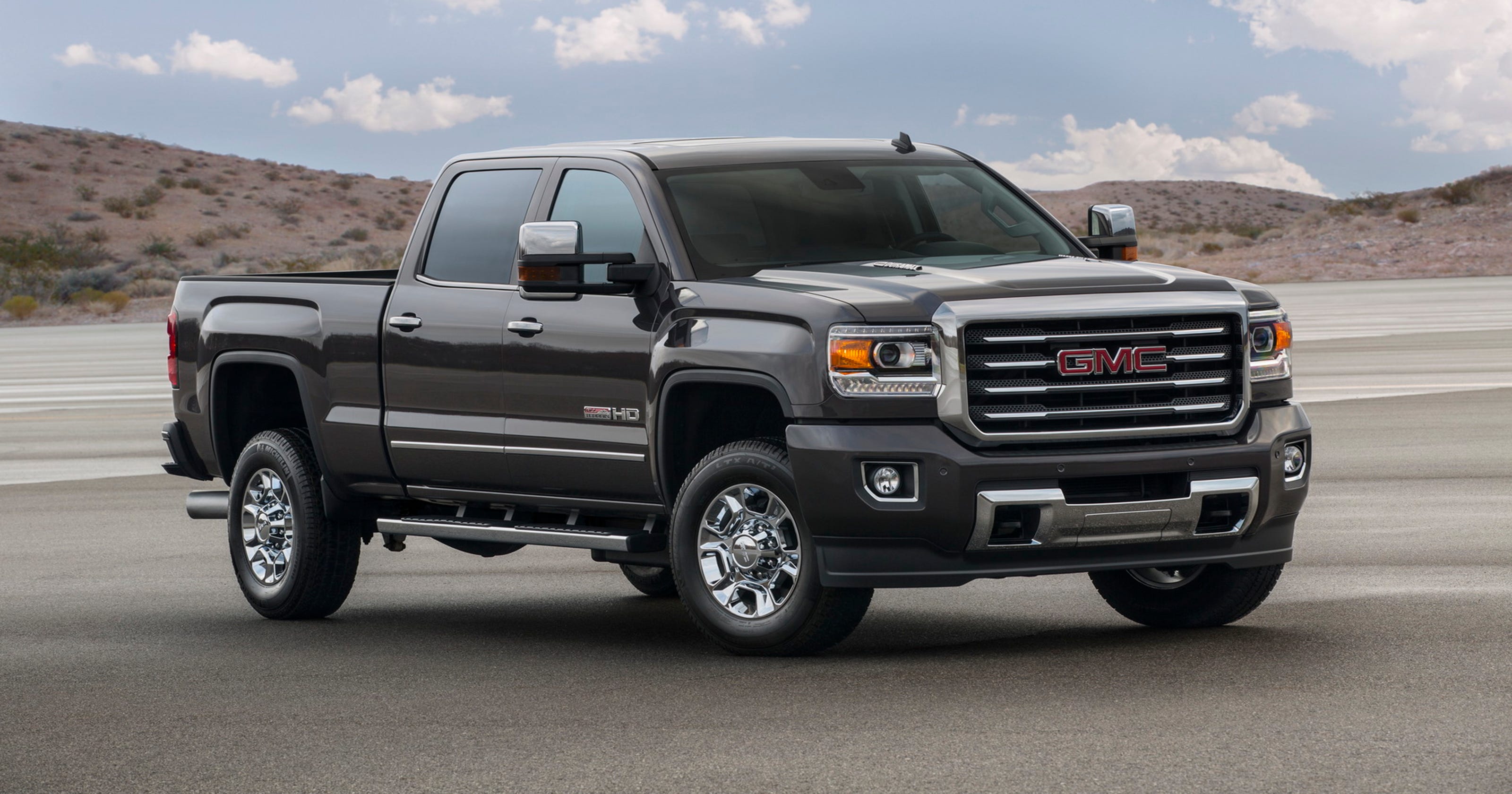 How to Choose the Perfect Front Bumper for Your 2015 GMC Sierra How to Choose the Perfect Front Bumper for Your 2015 GMC Sierra