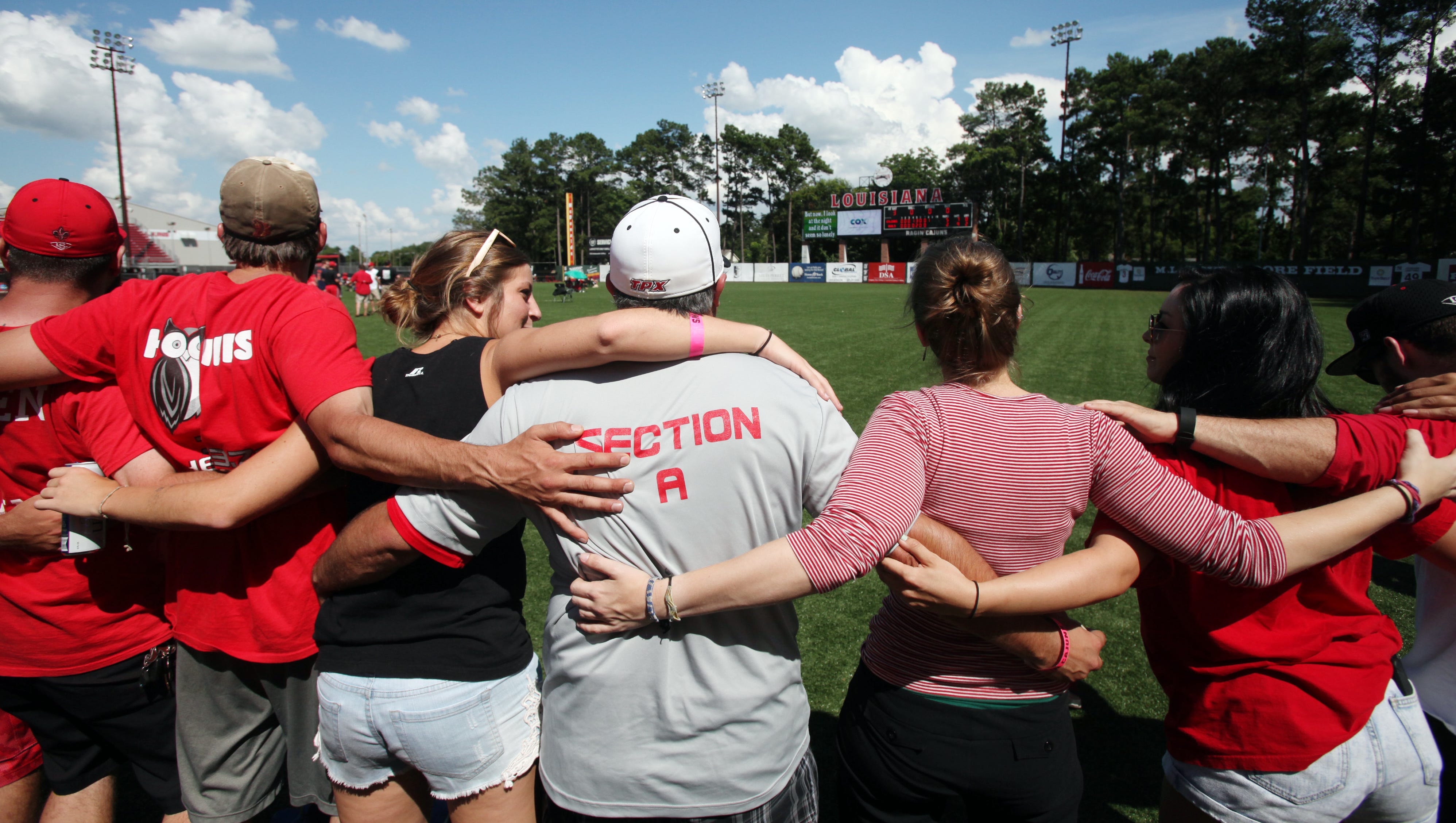 super-regional-to-start-saturday-tickets-scarce-for-ul-fans