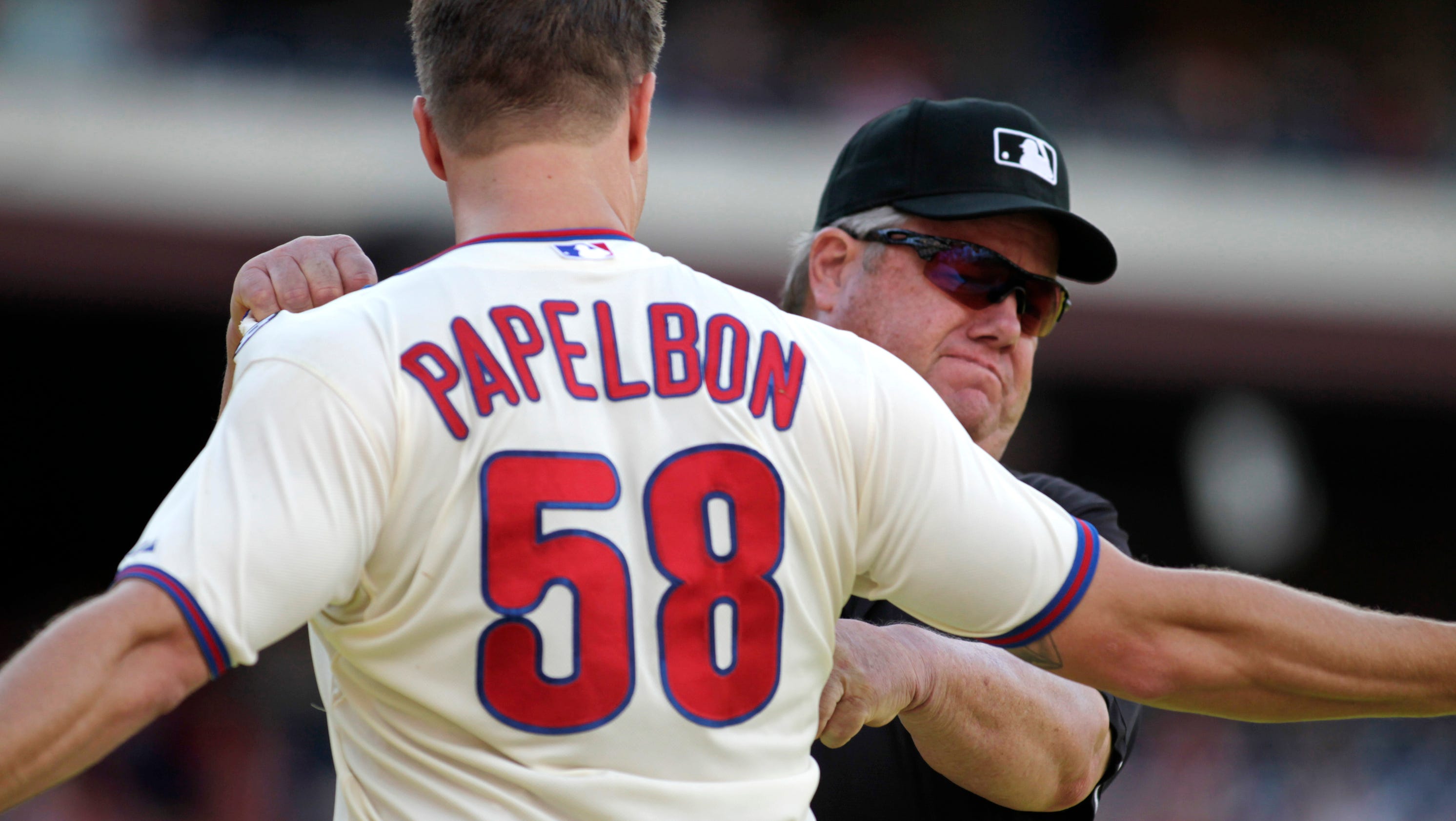 MLB suspends umpire Joe West 1 game for Papelbon flap