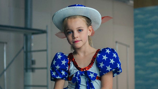 What To Know Before Diving Into Kitty Green S Casting Jonbenet Streaming On Netflix