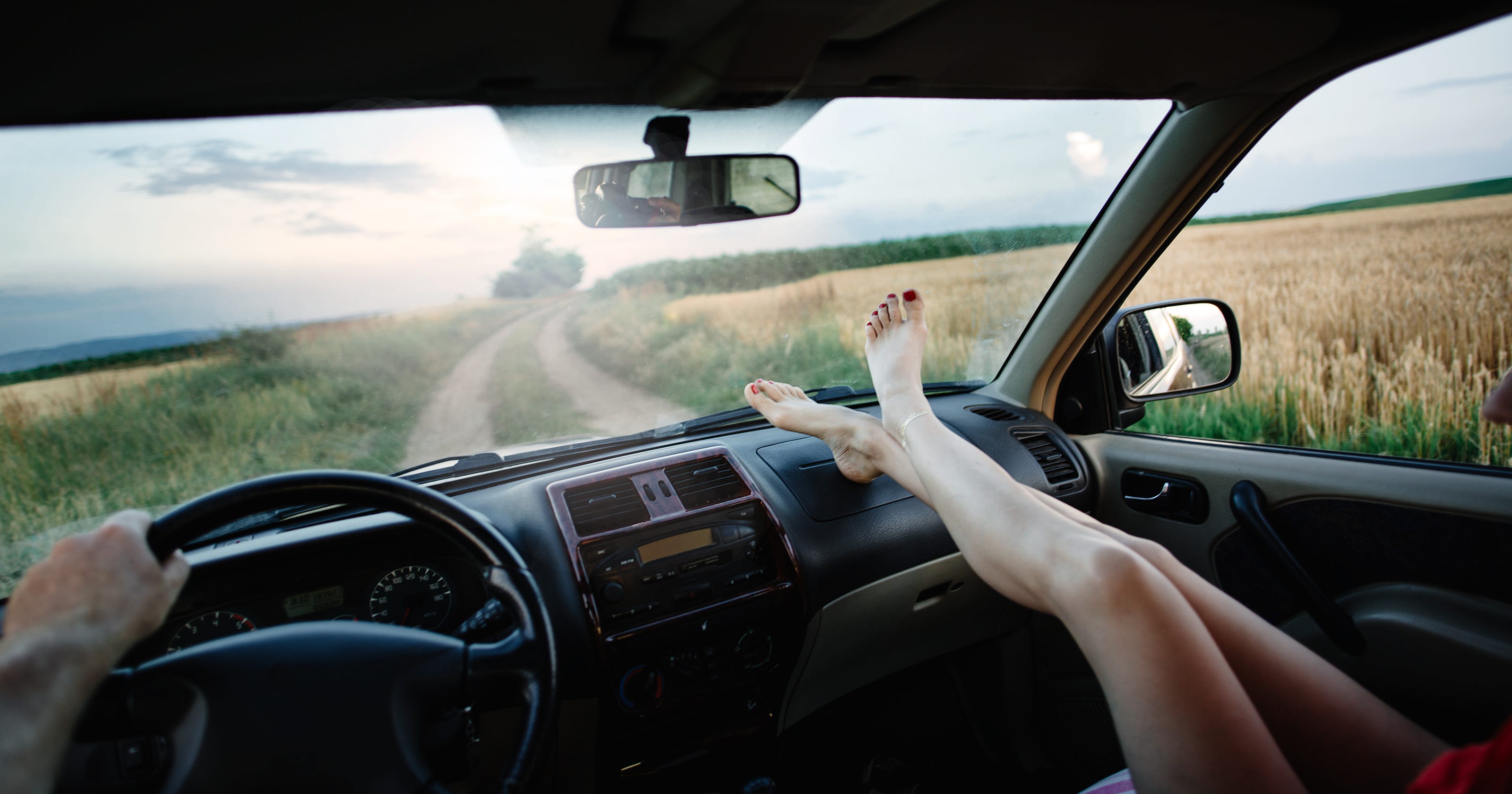 Why You Should Never Ride With Your Feet On The Dash Of Your Car 