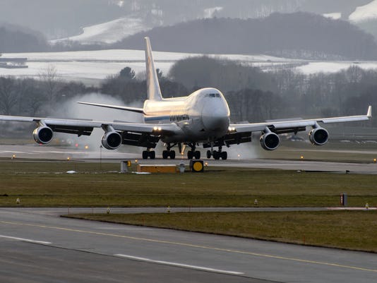 Ask the Captain: Can a 4-engine jet fly on 2 engines?