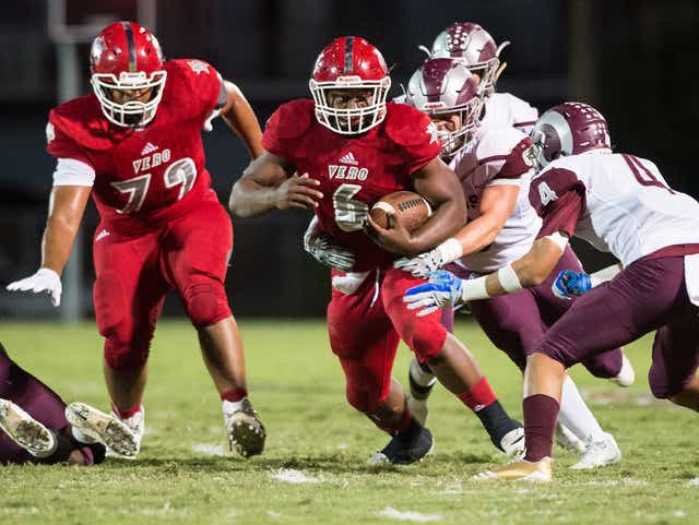 Vero Beach Football Comes Up Just Short Vs Sarasota Riverview