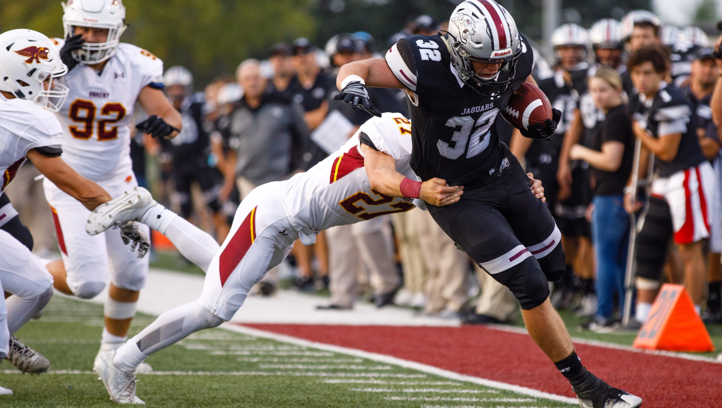 Photos Ankeny vs. Ankeny Centennial football