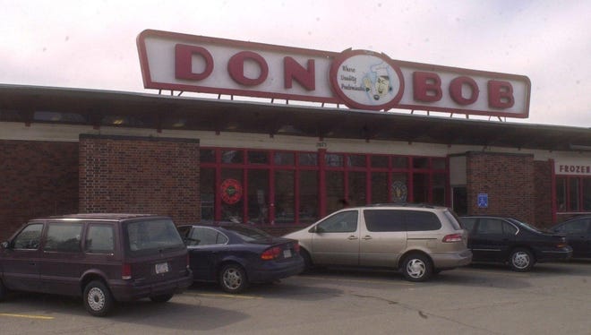 Don and Bob’s on Monroe Avenue in Brighton is seen in this 2001 photo, the year it closed. It was demolished and replaced by a Canandaigua National Bank & Trust branch.