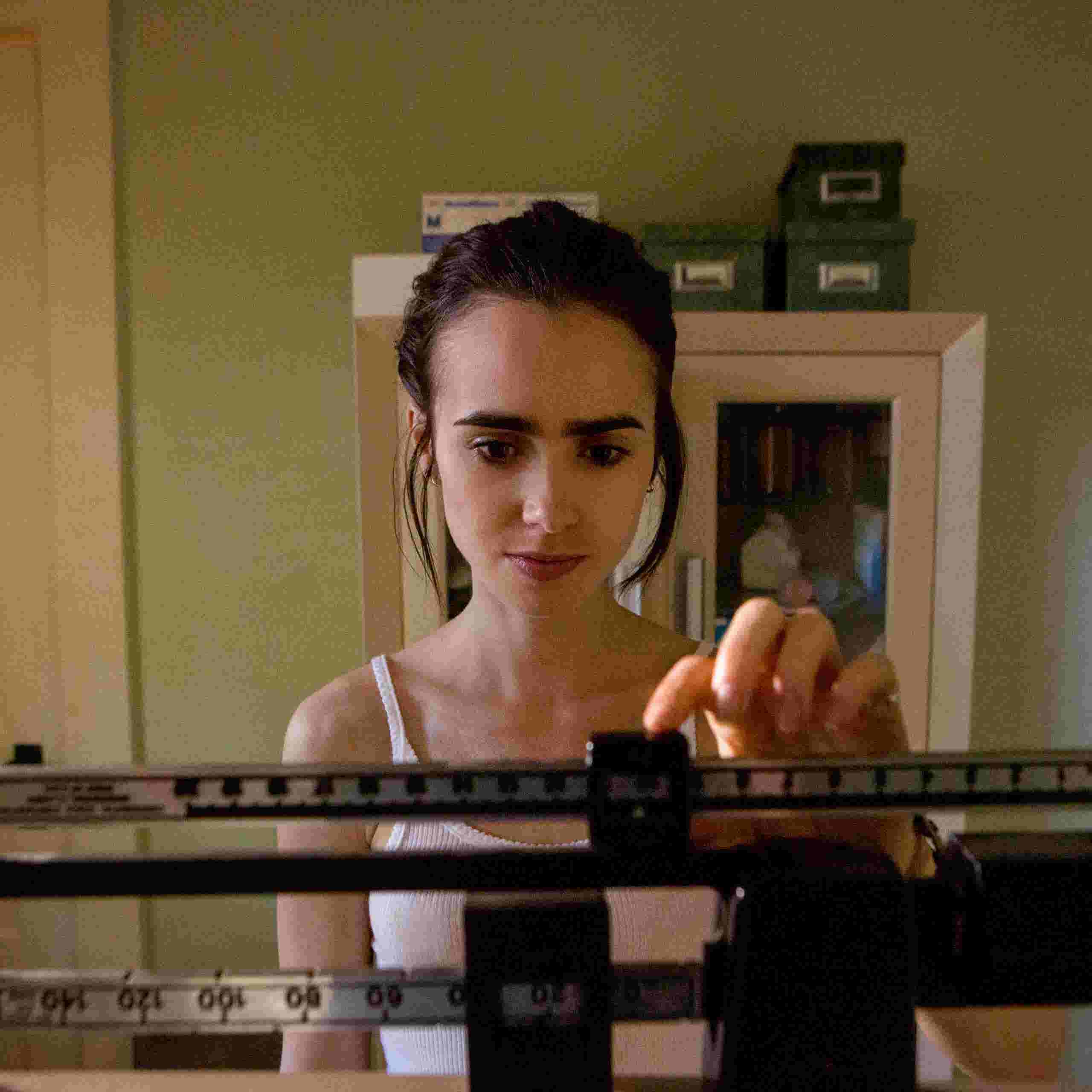 lily collins pierdere în greutate