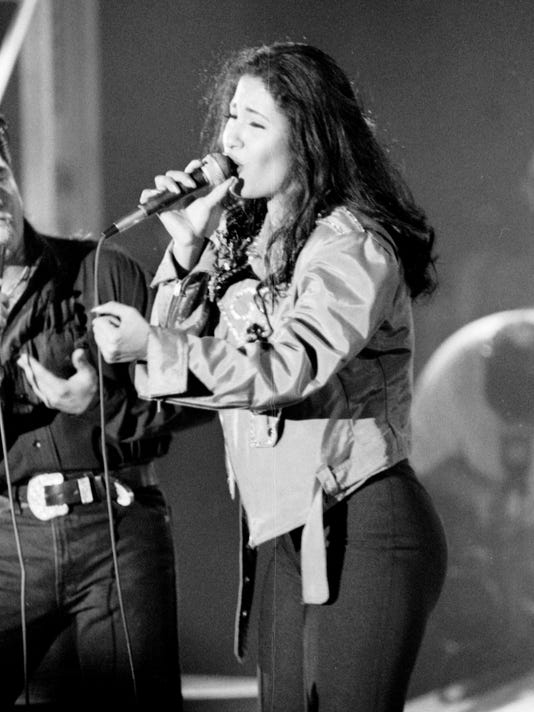 Billboard Latin Music Awards nominates Selena